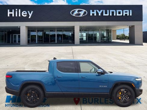 Used 2023 Rivian R1T Adventure image 3