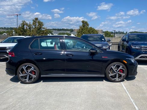 Certified 2024 Volkswagen GTI SE FWD image 2