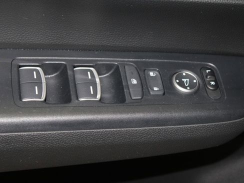 Used 2024 Honda CR-V EX-L image 9
