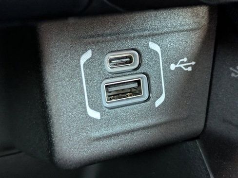 New 2026 Jeep Compass Latitude AWD/4WD image 19