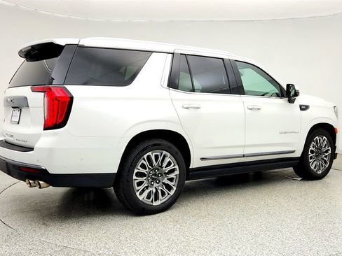 Used 2023 GMC Yukon Denali Ultimate AWD/4WD image 5