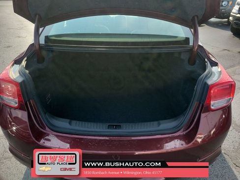 Used 2015 Chevrolet Malibu LT w/ Power Convenience Package FWD image 9