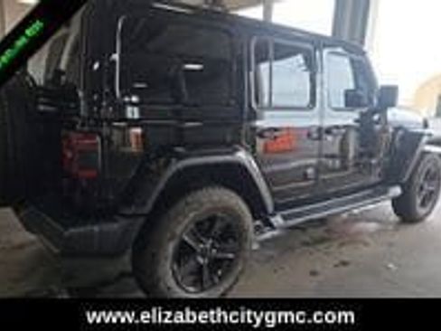 Used 2021 Jeep Wrangler Unlimited Sahara AWD/4WD image 5
