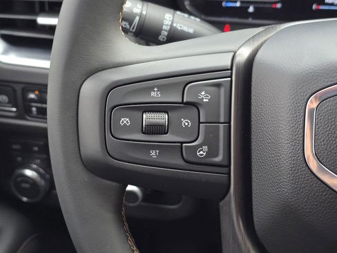 Used 2023 GMC Yukon AT4 image 33