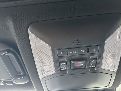 Used 2022 Toyota RAV4 XSE w/ XSE Grade Weather Package AWD/4WD image 30