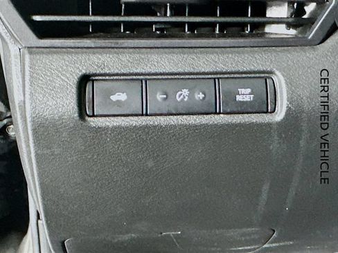 Certified 2024 Nissan Altima 2.5 SV FWD image 12
