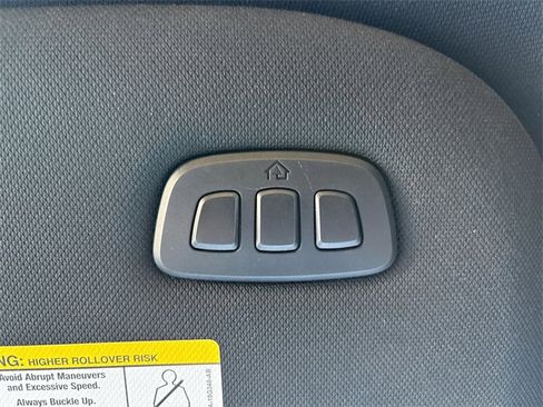 Used 2015 Ford F150 Lariat image 29