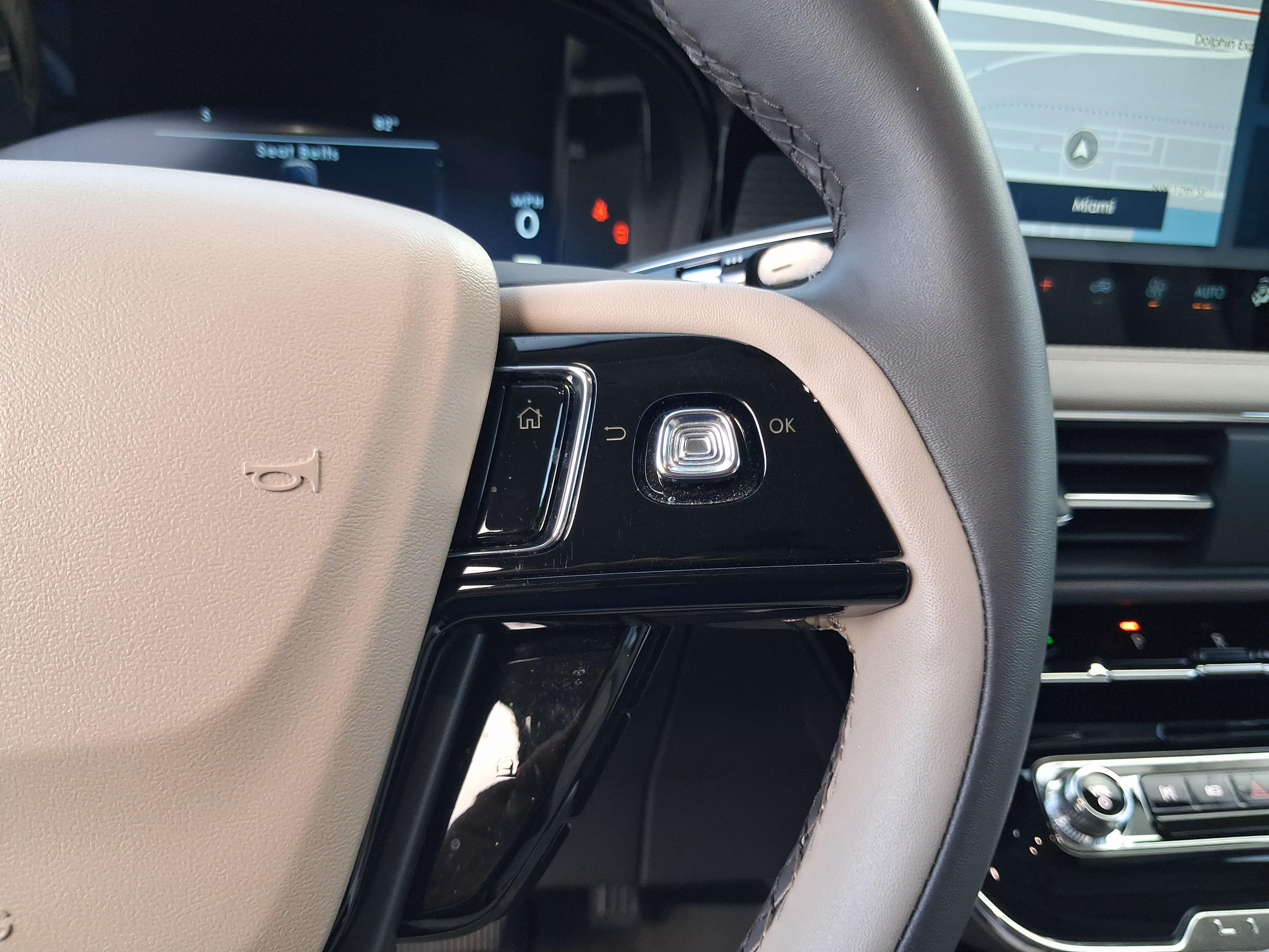 Certified 2023 Lincoln Corsair FWD image 17