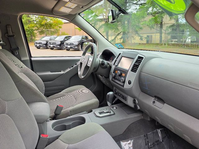 Used 2020 Nissan Frontier SV w/ Midnight Edition Floor Mats AWD/4WD image 12