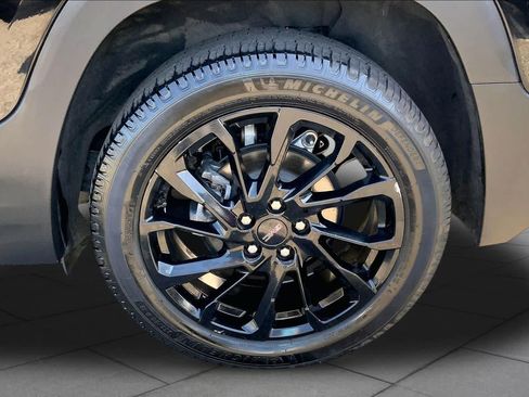 Used 2023 GMC Terrain SLT w/ Elevation Edition AWD/4WD image 11