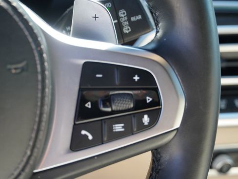 Used 2021 BMW X5 xDrive40i w/ M Sport Package image 16