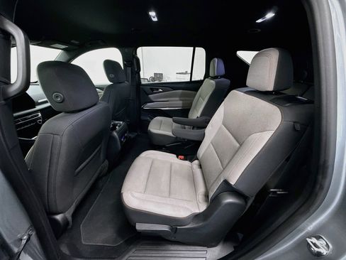 Used 2026 Chevrolet Traverse LT w/ Driver Confidence Package FWD image 28