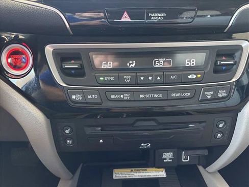 Used 2019 Honda Pilot Elite image 15