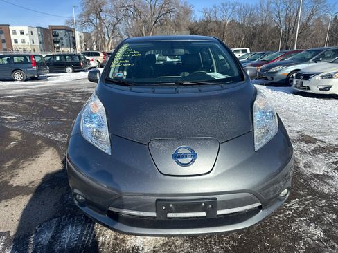 Used 2016 Nissan Leaf SL image 2