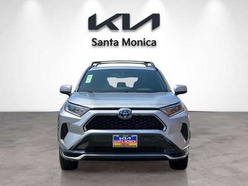 Used 2021 Toyota RAV4 SE w/ Weather & Moonroof Package AWD/4WD image 9