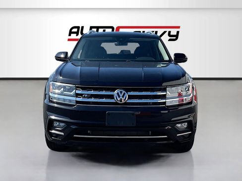 Used 2019 Volkswagen Atlas SEL R-Line image 2