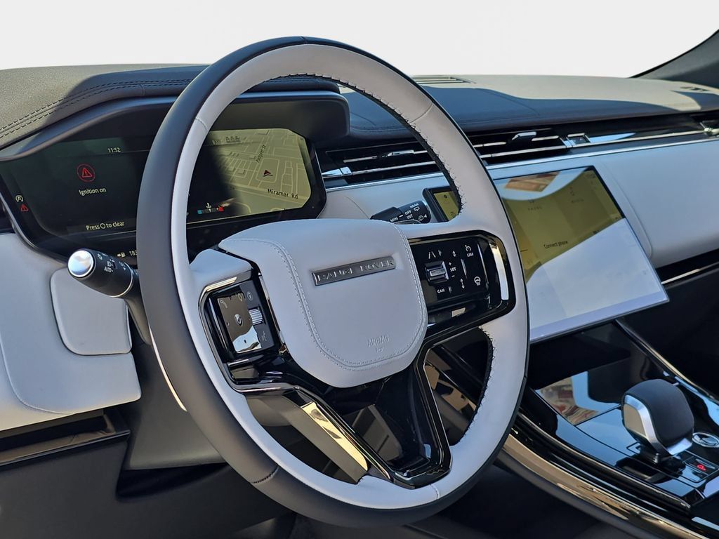 New 2027 Land Rover Range Rover Sport Dynamic SE AWD/4WD image 17