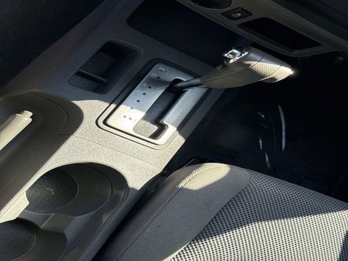 Certified 2019 Nissan Frontier SV image 23