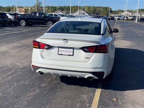 Used 2025 Nissan Altima 2.5 SV w/ SV Special Edition Package image 7