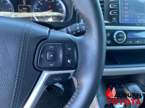 Used 2016 Toyota Highlander Limited Platinum AWD/4WD image 46