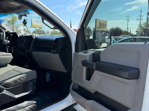 Used 2016 Ford F150 XL w/ Equipment Group 101A Mid RWD image 11