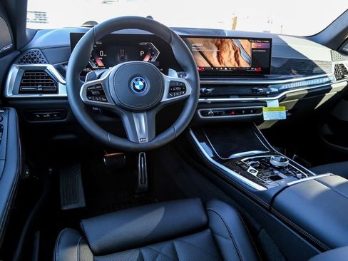 New 2026 BMW X5 xDrive50e w/ Executive Package image 9