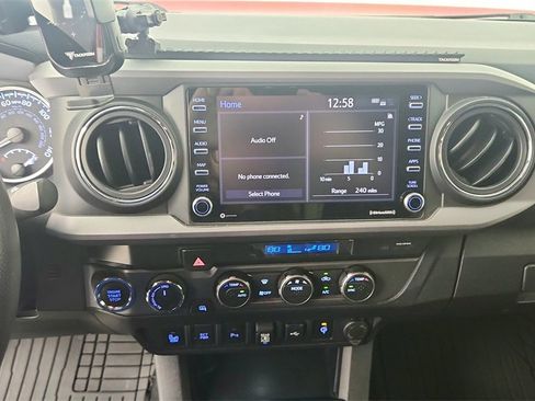 Used 2022 Toyota Tacoma SR5 image 22