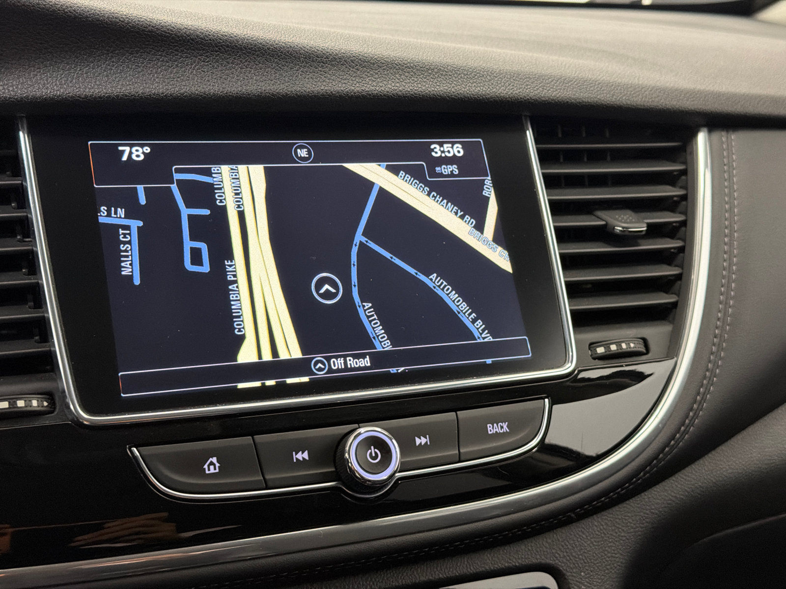 Used 2019 Buick Encore Sport Touring FWD image 18