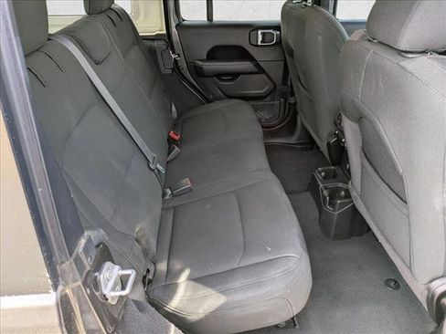 Used 2023 Jeep Wrangler Sahara image 18