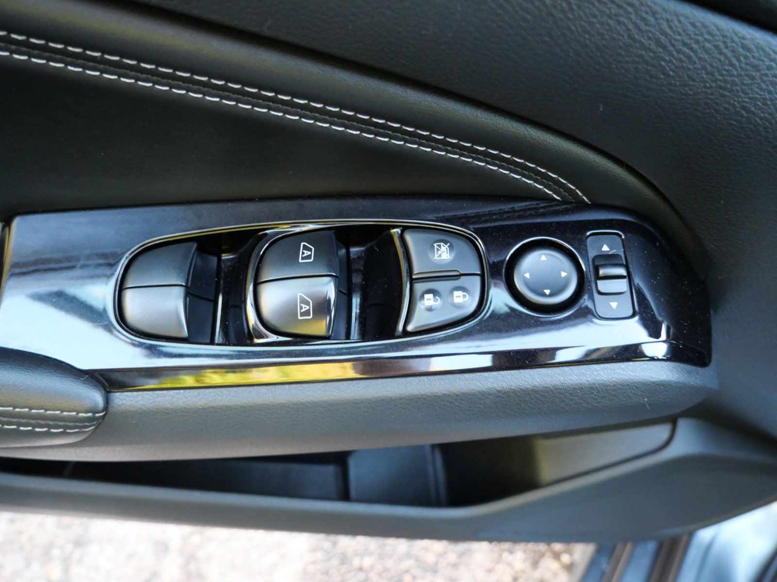 Used 2020 Nissan Altima 2.5 SV FWD image 15