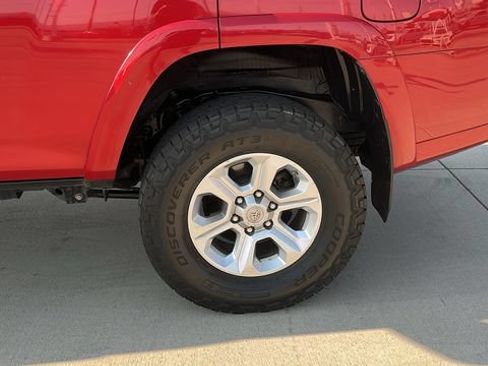 Used 2019 Toyota 4Runner SR5 RWD image 21