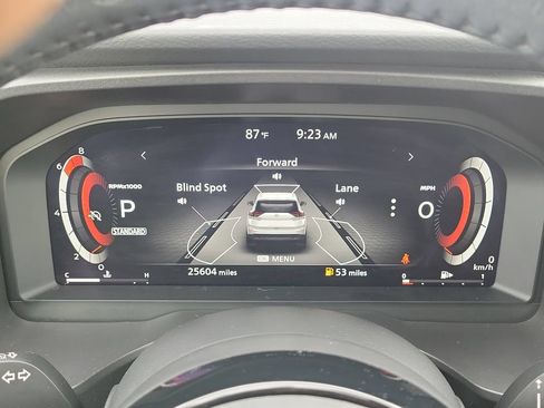 Used 2024 Nissan Rogue SL FWD image 18