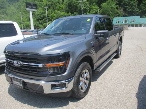 Used 2025 Ford F150 XLT w/ Equipment Group 301A Standard AWD/4WD image 8