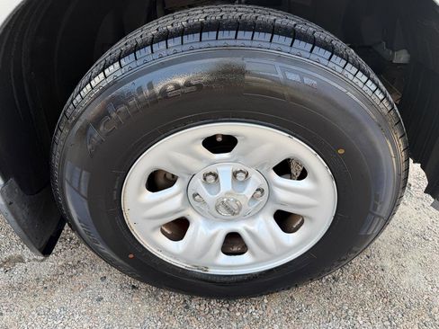 Used 2004 Nissan Titan XE image 8