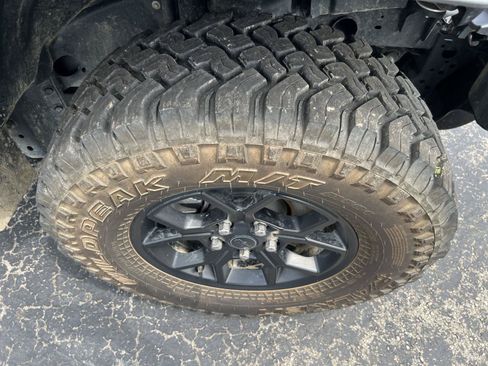 Used 2025 Jeep Wrangler Unlimited Sport AWD/4WD image 17