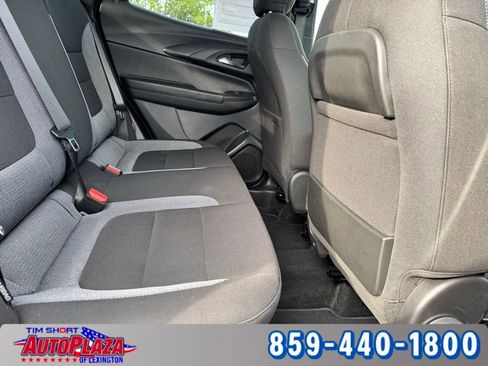 Used 2025 Chevrolet TrailBlazer LT AWD/4WD image 44