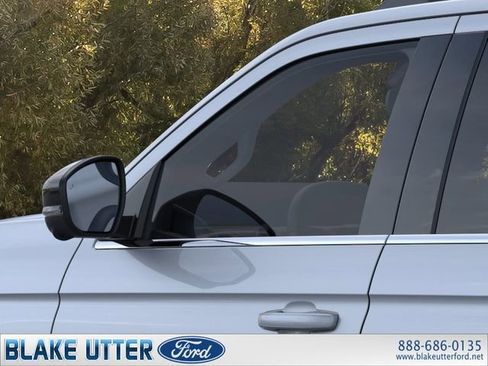 New 2026 Ford Expedition Active image 20
