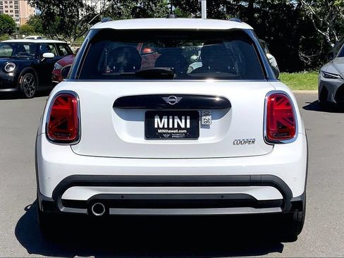 Certified 2024 MINI Cooper 4-Door Hardtop FWD image 5