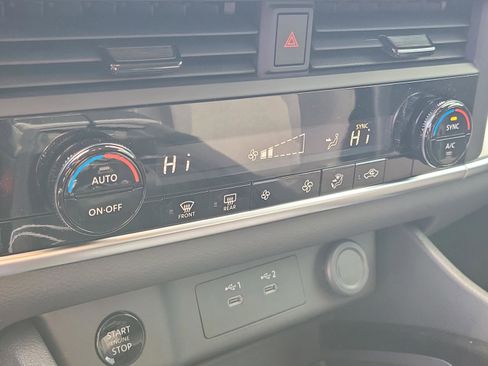 New 2026 Nissan Rogue SV image 29