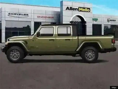 New 2025 Jeep Gladiator Sport image 3