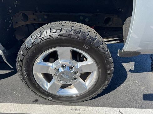 Used 2019 Chevrolet Silverado 2500 LT w/ All Star Edition AWD/4WD image 6