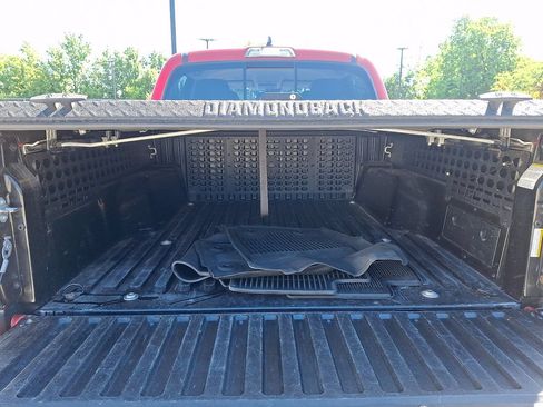 Used 2021 Toyota Tacoma SR5 AWD/4WD image 28