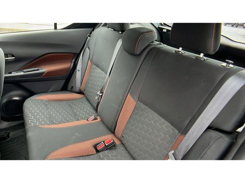 Used 2023 Nissan Kicks SR image 16