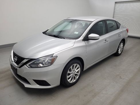 Used 2018 Nissan Sentra SV FWD image 2