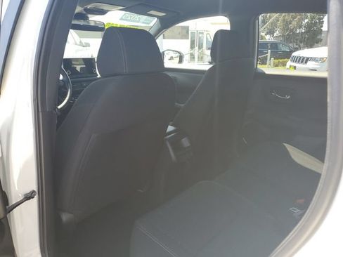 Certified 2025 Honda HR-V Sport image 13