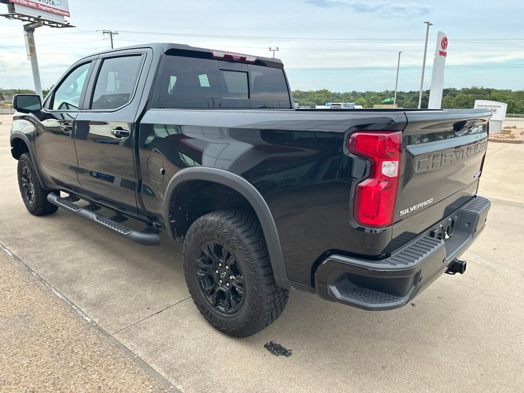 Used 2026 Chevrolet Silverado 1500 ZR2 AWD/4WD image 5