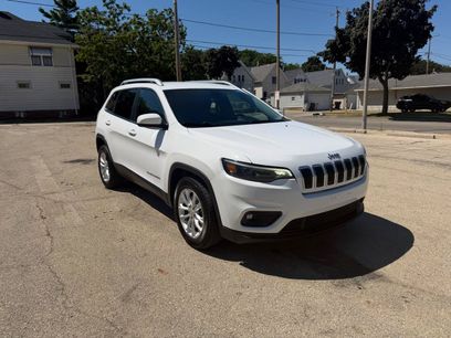 Used 2019 Jeep Cherokee Latitude w/ Popular Appearance Group