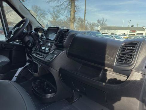 Used 2025 RAM ProMaster 2500 w/ Convenience Group FWD image 36