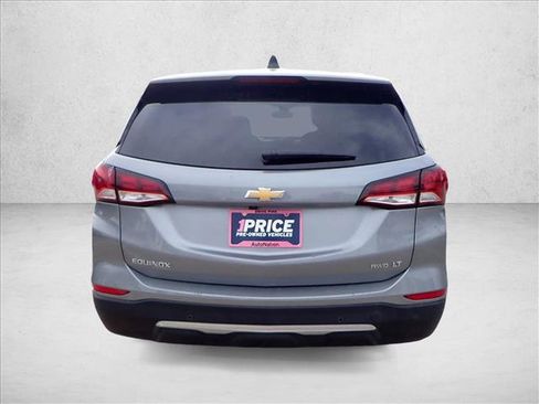 Used 2024 Chevrolet Equinox LT image 3