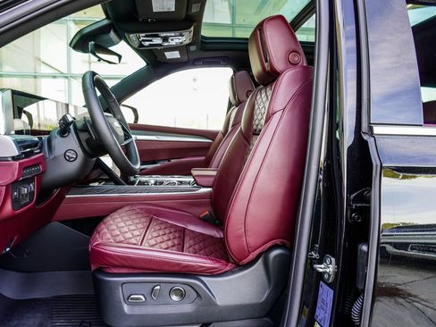 Used 2026 Cadillac Escalade Luxury w/ Touring Package AWD/4WD image 42